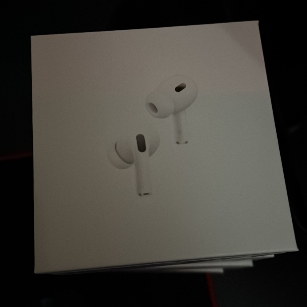 White Wireless Earbuds